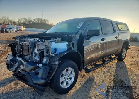 2021 Chevrolet Silverado K1500 z USA, uszkodzony, nr VIN 3GCUYAEF9MG225516